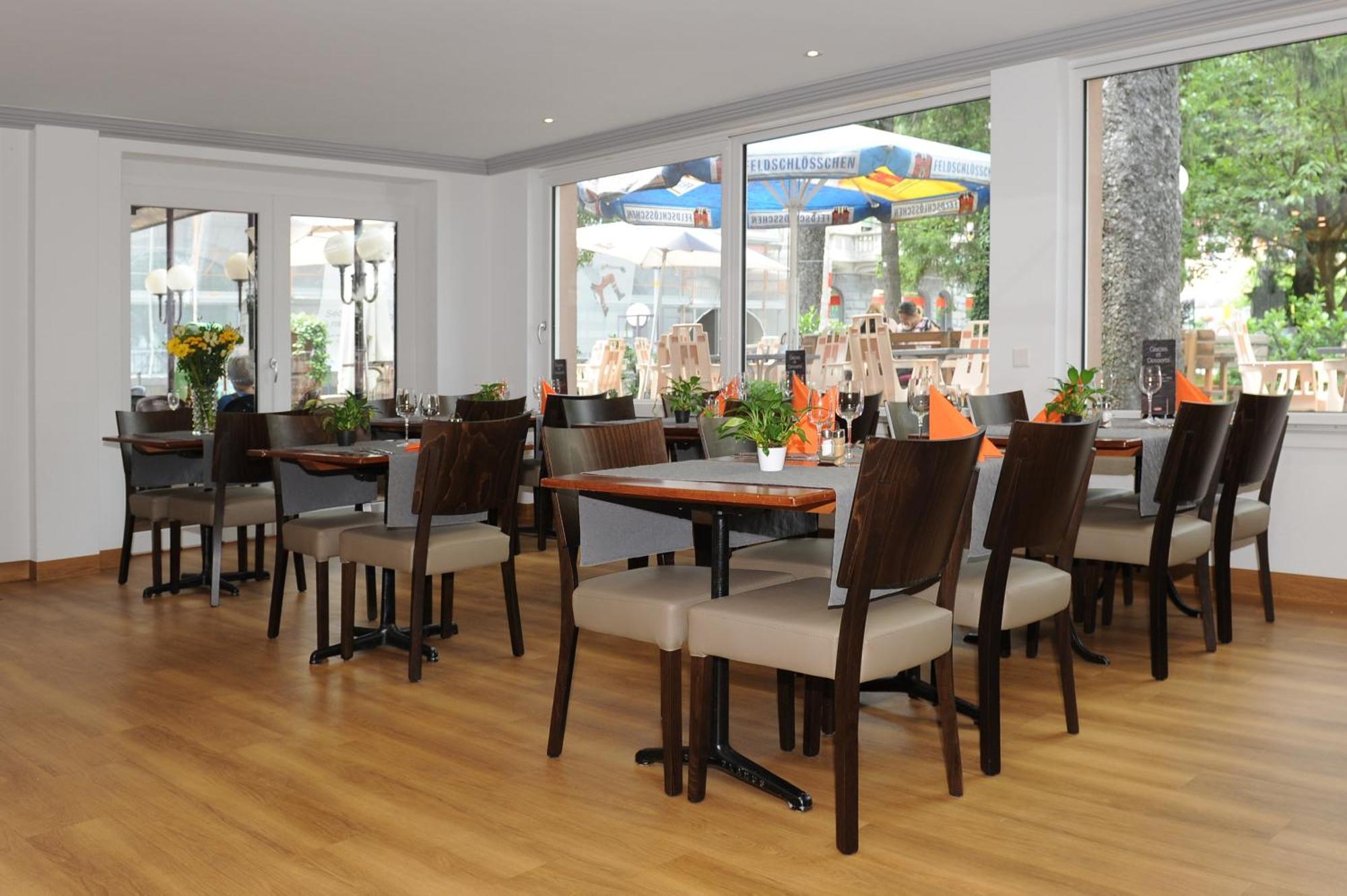 La Dent-Du-Midi Hotel & Restaurant 생 모리스 외부 사진