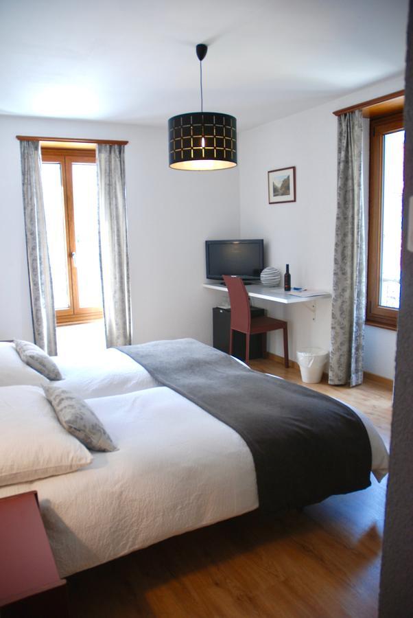 La Dent-Du-Midi Hotel & Restaurant 생 모리스 외부 사진