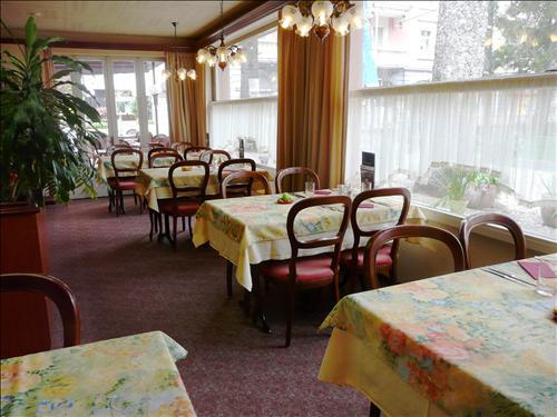 La Dent-Du-Midi Hotel & Restaurant 생 모리스 레스토랑 사진